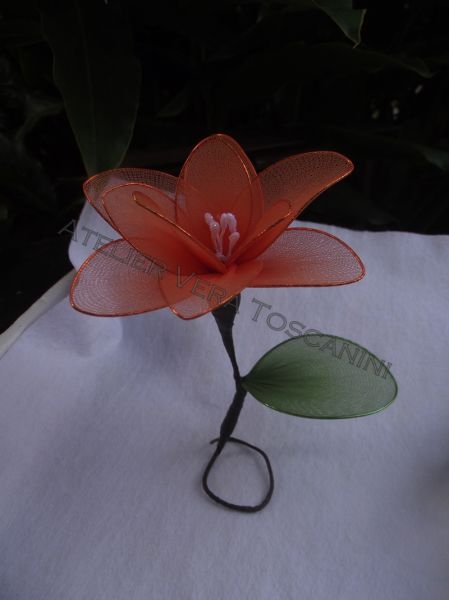 Flor de meia de seda laranja - atelier vera toscanini